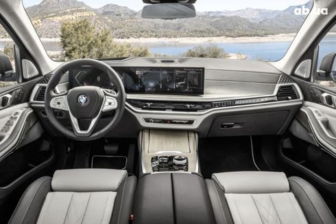 BMW X7 2023 - фото 10