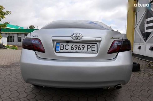 Toyota Camry 2007 - фото 2