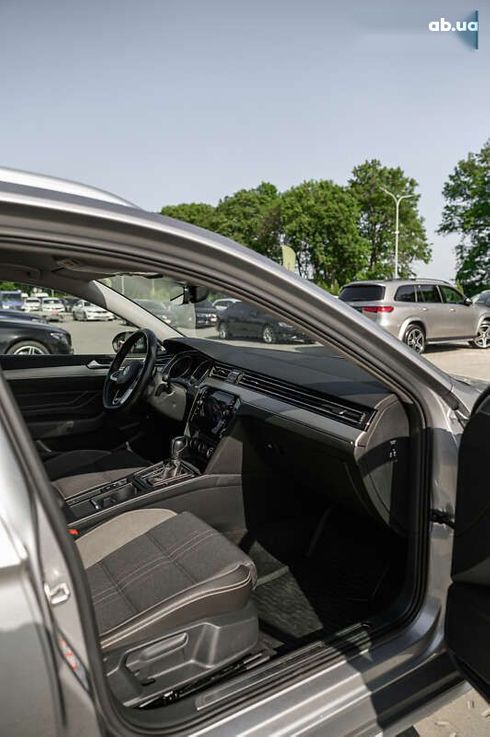 Volkswagen passat alltrack 2020 - фото 19