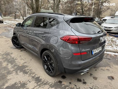 Hyundai Tucson 2019 серый - фото 15
