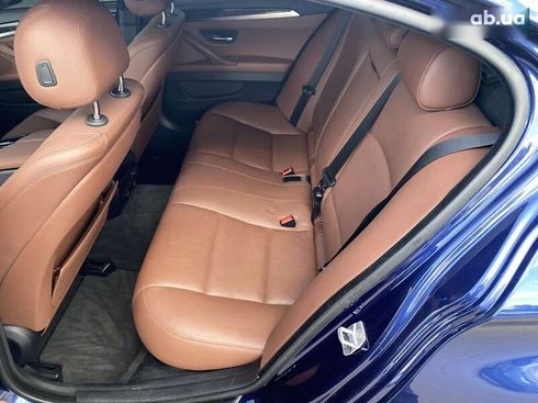 BMW 5 серия 2015 - фото 12
