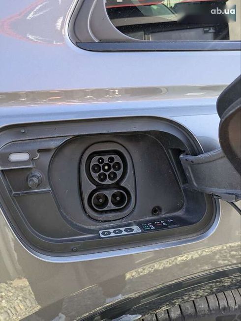 Audi Q4 e-tron 2023 - фото 24