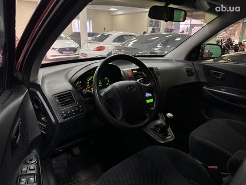 Hyundai Tucson 2008 вишневый - фото 8