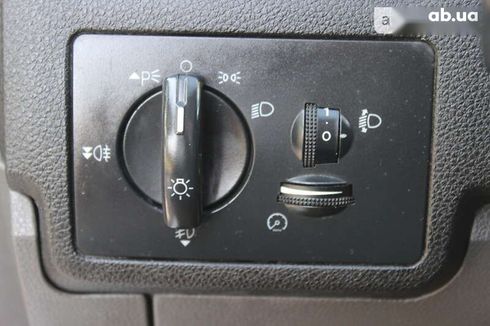 Ford C-Max 2010 - фото 14