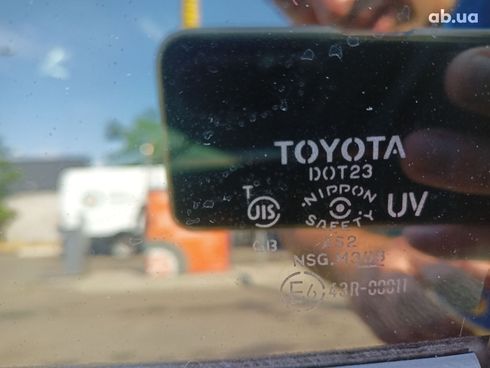 Toyota Corolla 2011 черный - фото 11