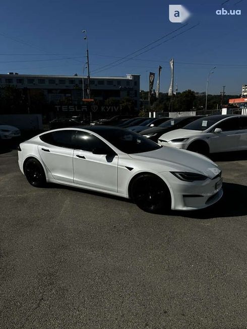 Tesla Model S 2021 - фото 13