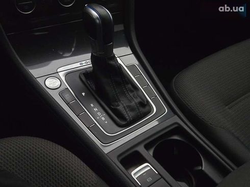 Volkswagen e-Golf 2019 - фото 27