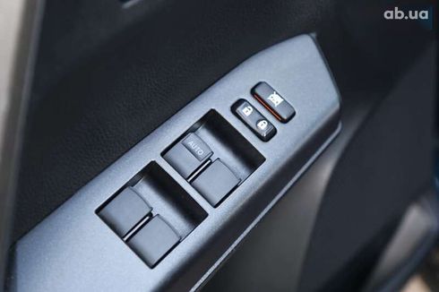 Toyota RAV4 2017 - фото 24