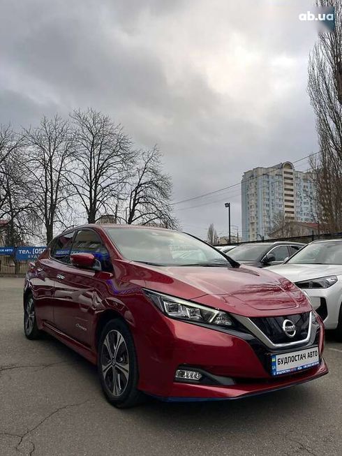 Nissan Leaf 2019 - фото 2