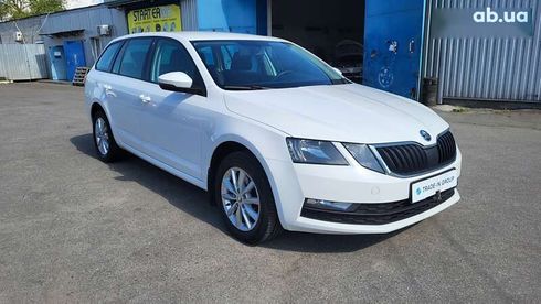 Skoda Octavia 2019 - фото 25
