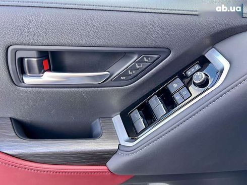 Toyota Land Cruiser 2023 - фото 22