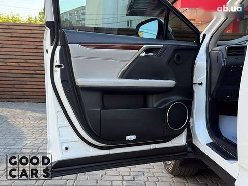 Lexus RX 2018 - фото 24