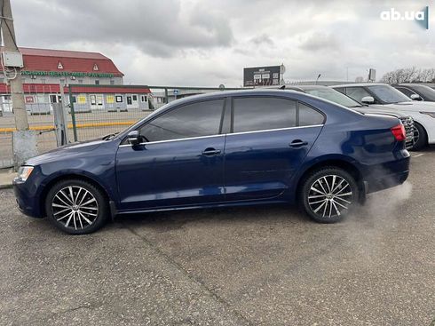 Volkswagen Jetta 2012 - фото 8