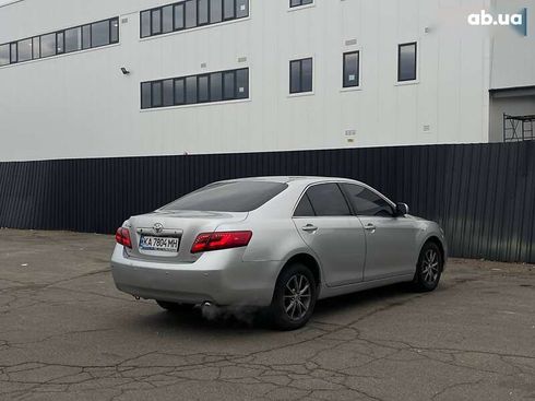 Toyota Camry 2008 - фото 8