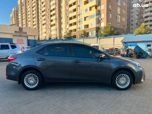 Toyota Corolla 2014 серый - фото 4