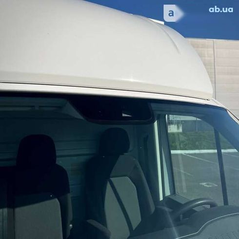 Volkswagen Crafter 2019 - фото 12