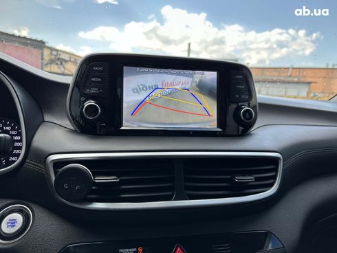 Hyundai Tucson 2019 серый - фото 26