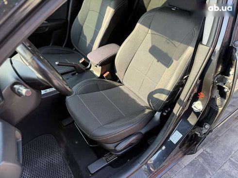Mazda 3 2006 - фото 13