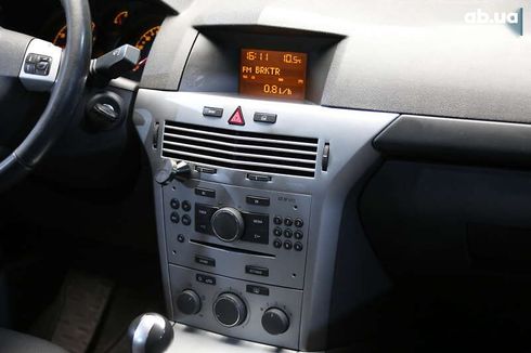 Opel Astra 2013 - фото 18