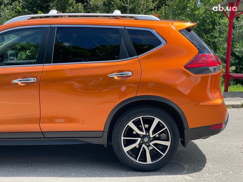 Nissan Rogue 2017 оранжевый - фото 10