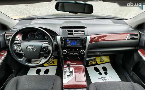 Toyota Camry 2014 - фото 12
