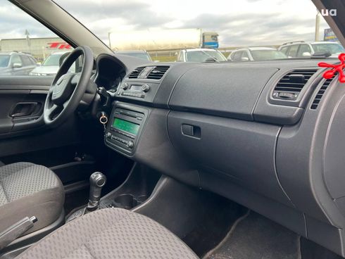 Skoda Fabia 2010 серый - фото 71