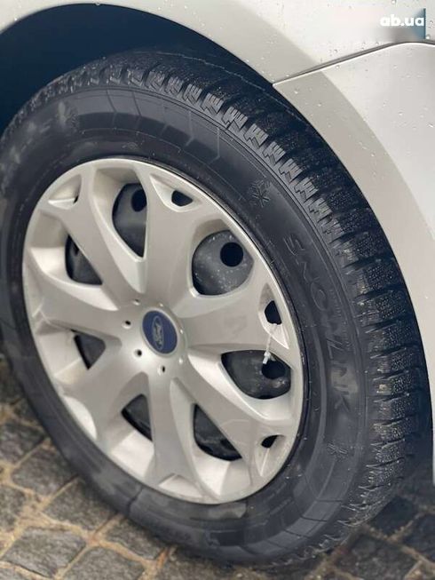 Ford C-Max 2010 - фото 10