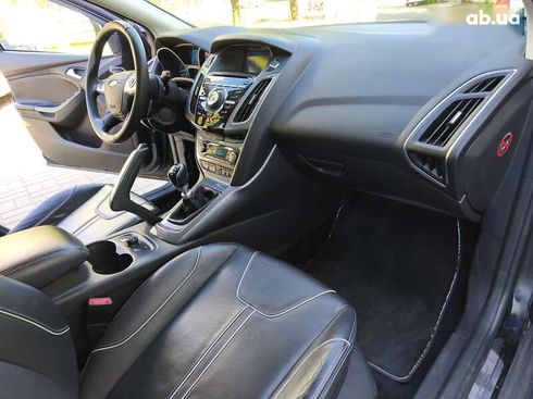 Ford Focus 2011 - фото 17