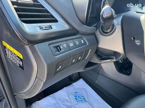 Hyundai Santa Fe 2017 - фото 12