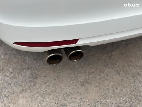 Volkswagen Jetta 2012 белый - фото 11