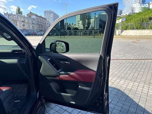 Toyota Land Cruiser 2022 - фото 28