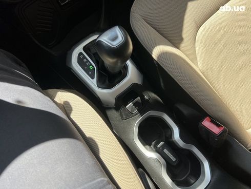 Jeep Renegade 2016 красный - фото 16