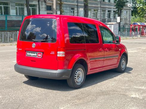 Volkswagen Caddy 2012 красный - фото 5
