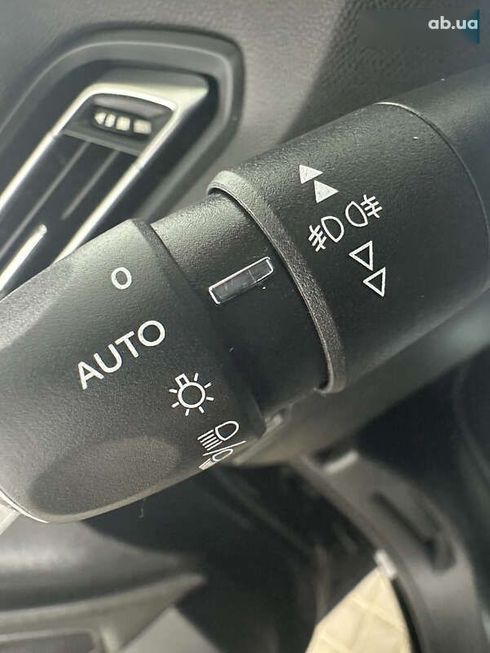 Peugeot 308 2020 - фото 22