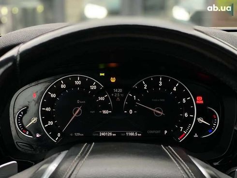 BMW 5 серия 2017 - фото 23