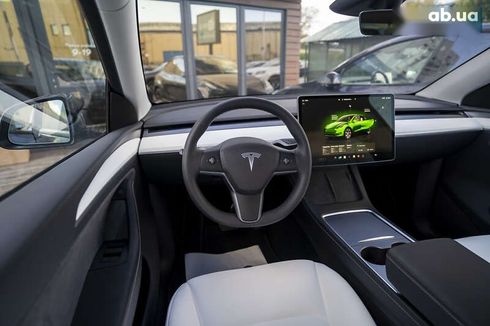 Tesla Model Y 2023 - фото 17