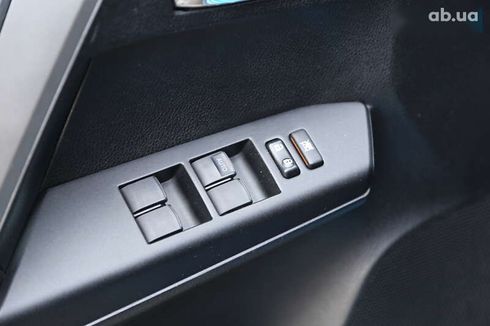Toyota RAV4 2017 - фото 22