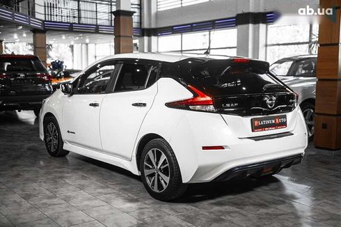 Nissan Leaf 2019 - фото 13