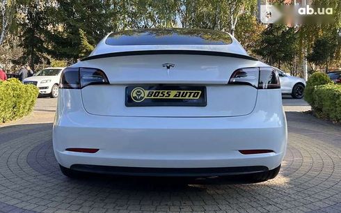 Tesla Model 3 2020 - фото 6