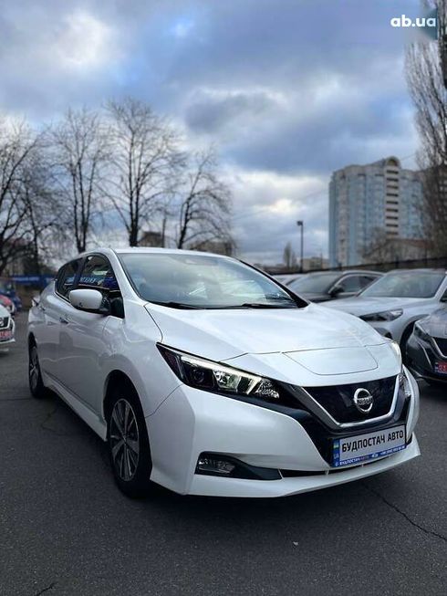 Nissan Leaf 2019 - фото 2