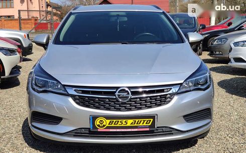 Opel Astra 2018 - фото 2