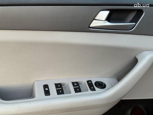 Hyundai Sonata 2014 красный - фото 11