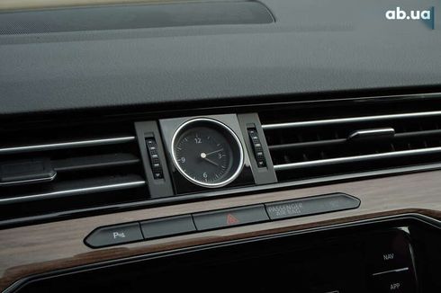Volkswagen Passat 2018 - фото 27