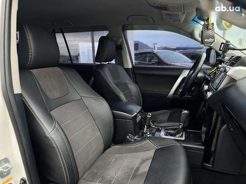 Toyota Land Cruiser Prado 2014 - фото 11