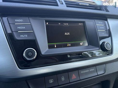 Skoda Fabia 2016 - фото 18