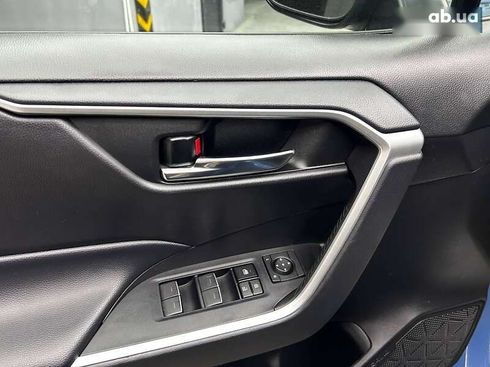 Toyota RAV4 2023 - фото 7