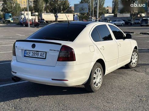 Skoda Octavia 2012 - фото 10