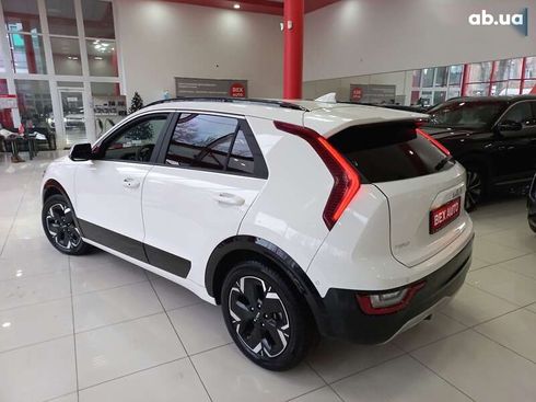 Kia Niro 2023 - фото 3