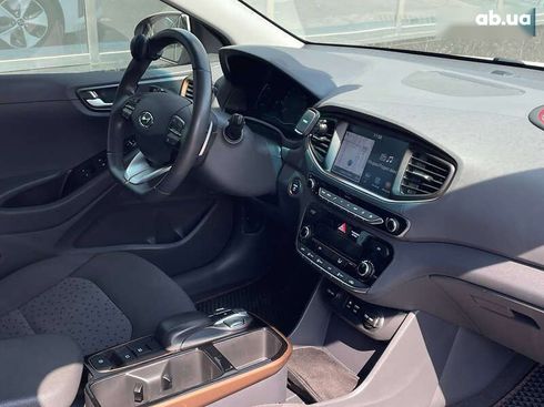 Hyundai Ioniq 2019 - фото 10