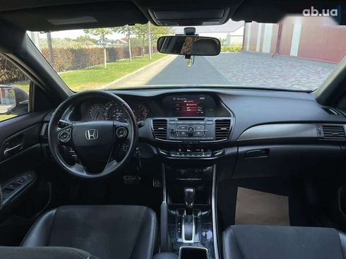 Honda Accord 2016 - фото 18